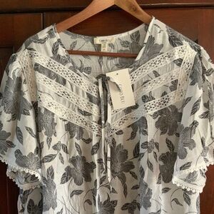 Women’s Blouse